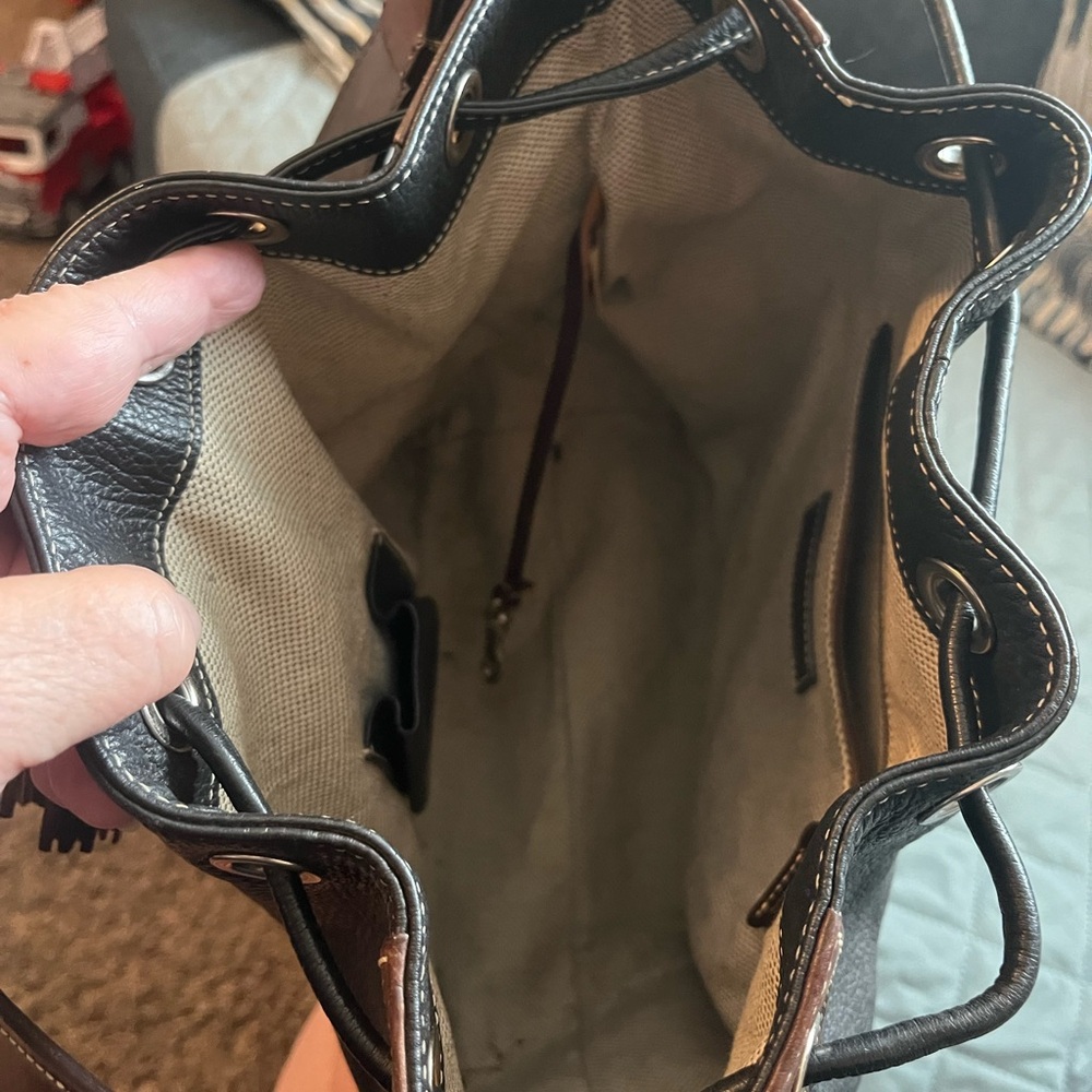 Large Barely Used Dooney Drawstring Bucket Bag - image 5